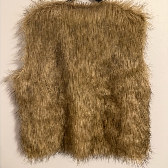 Tanming Women's Faux Fur Vest - Brown - Picture 5 of 6